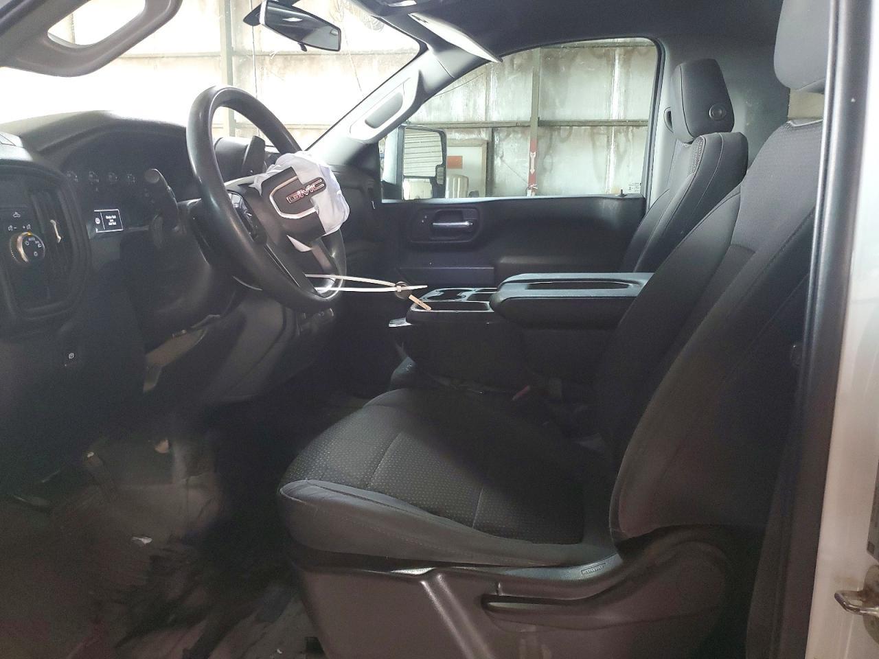 2022 GMC Sierra C2500 Heavy Duty