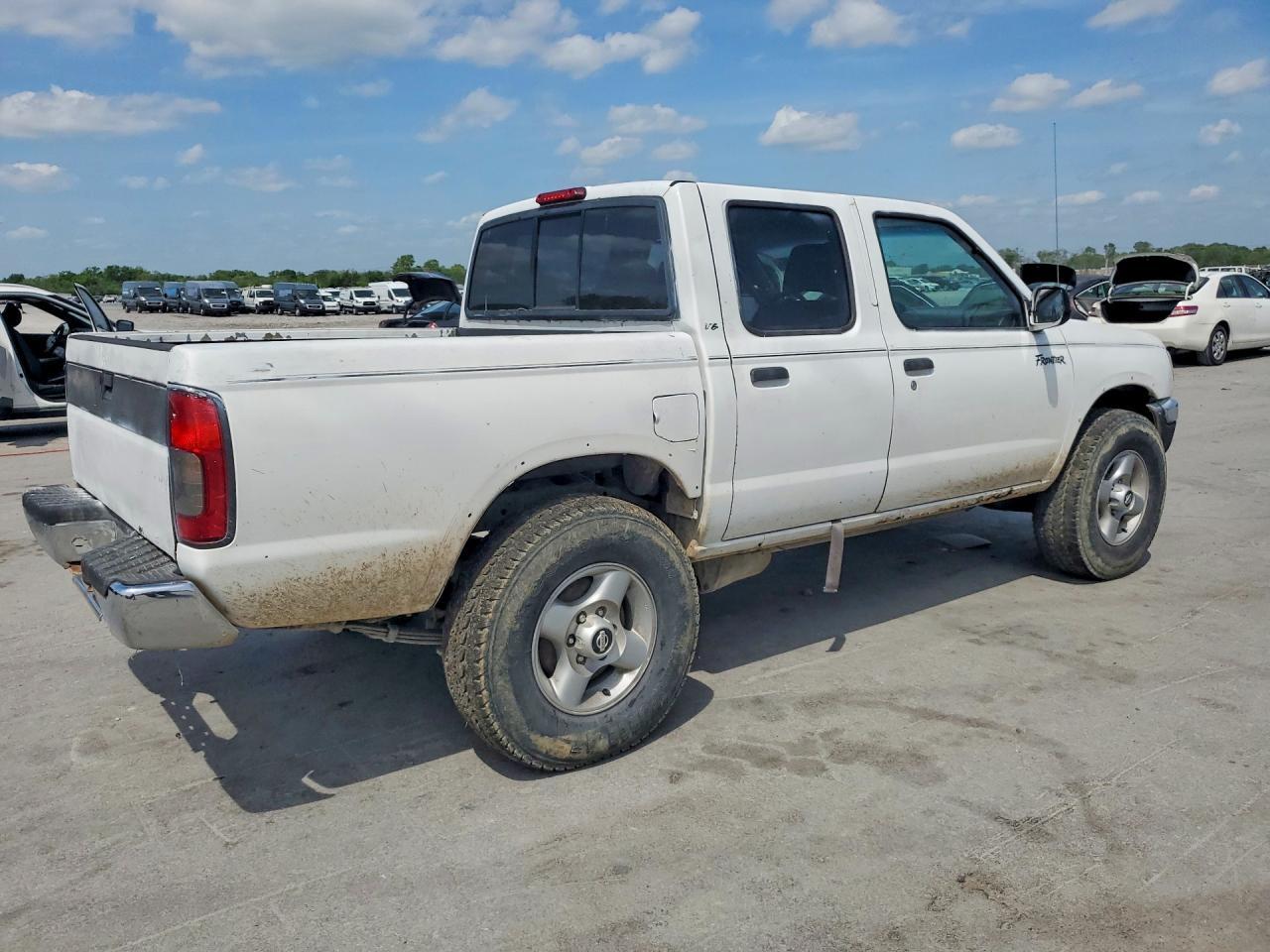 2000 Nissan Frontier XE