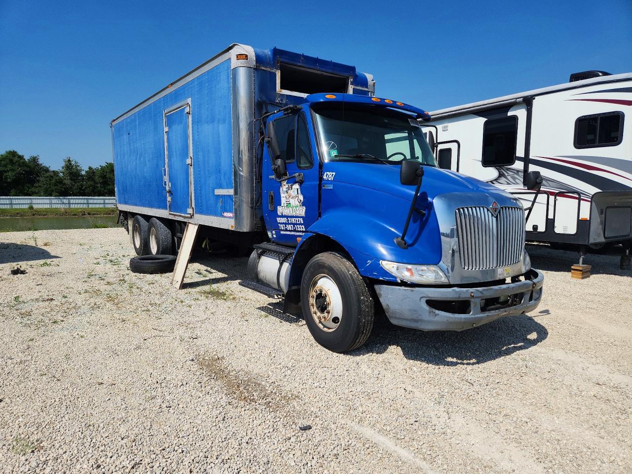 2014 International 8600 BOX Truck