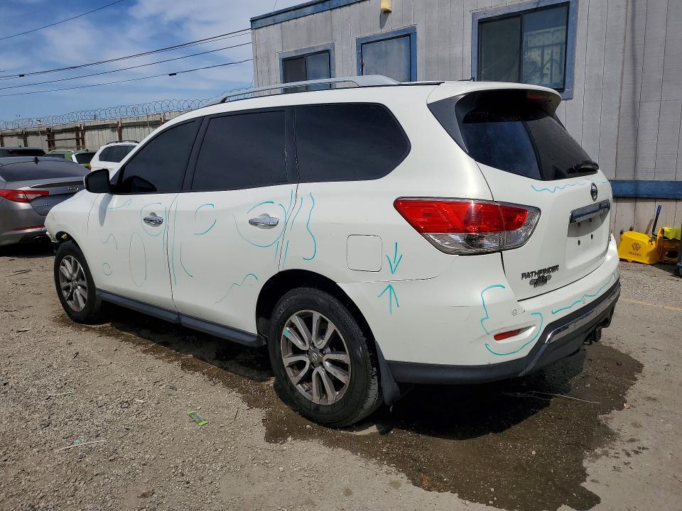 2014 Nissan Pathfinder sv