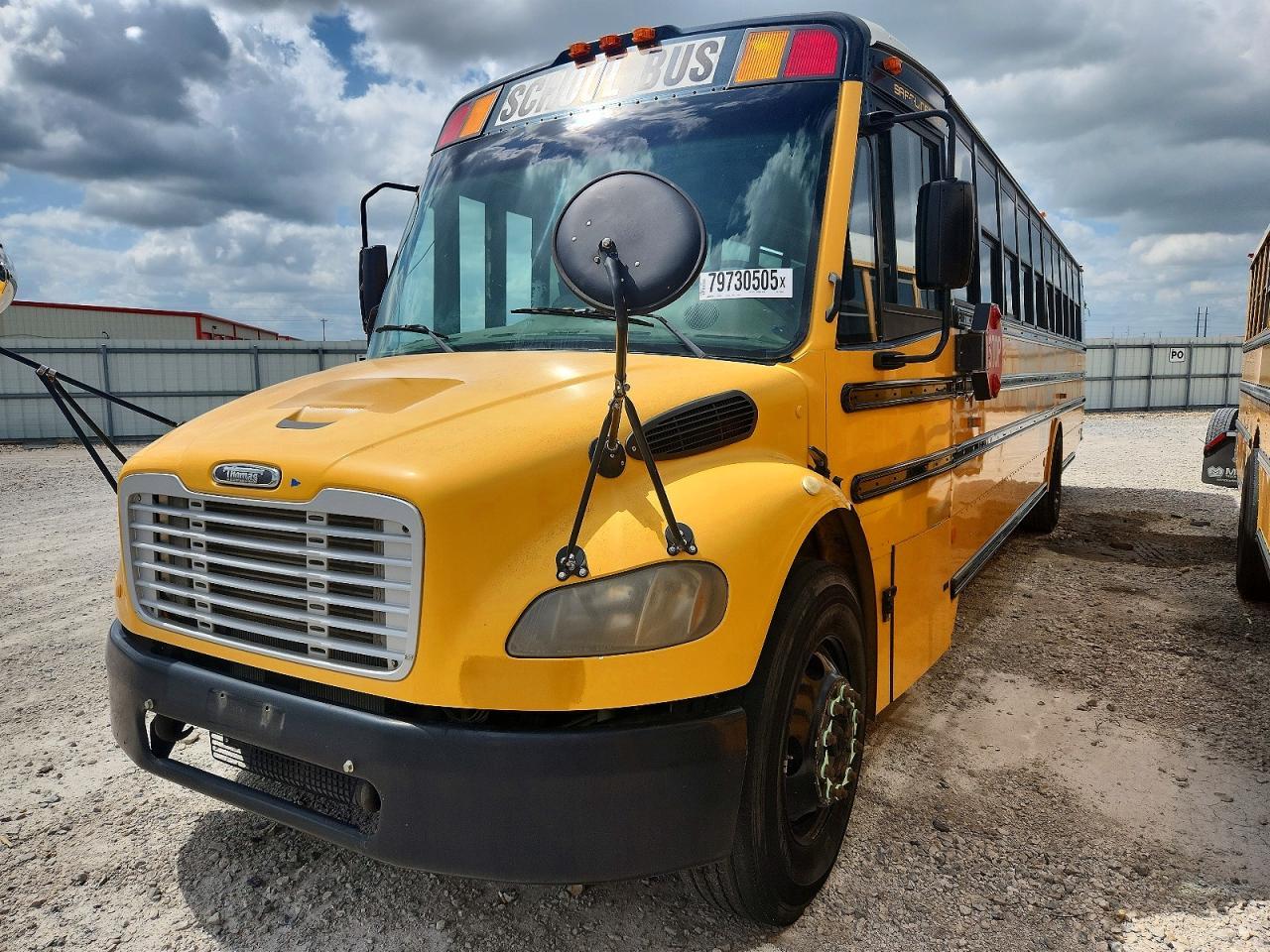 2009 Thomas SAF-T-LINER C2-School Bus
