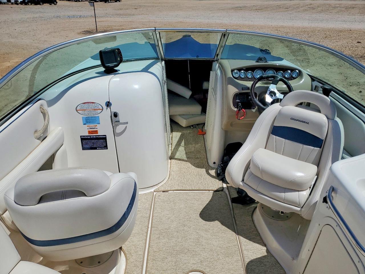 2001 Chaparral Sunesta 263-Boat