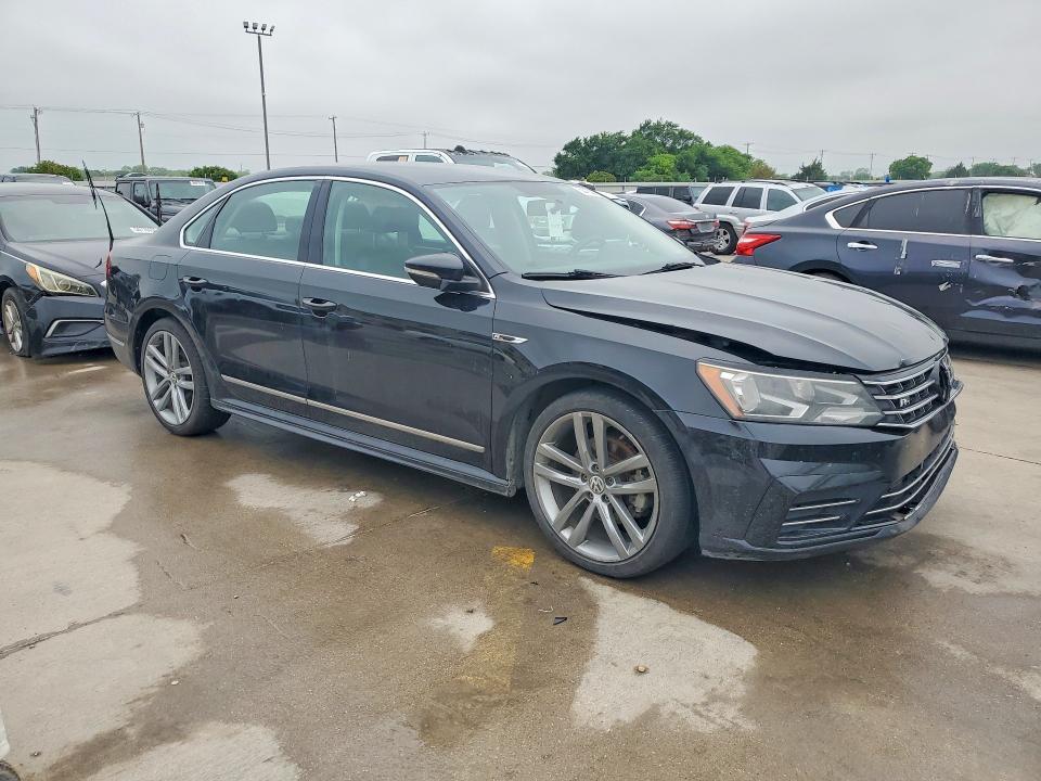 2017 Volkswagen Passat R-line
