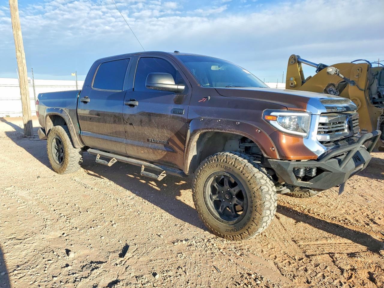 2017 Toyota Tundra SR5