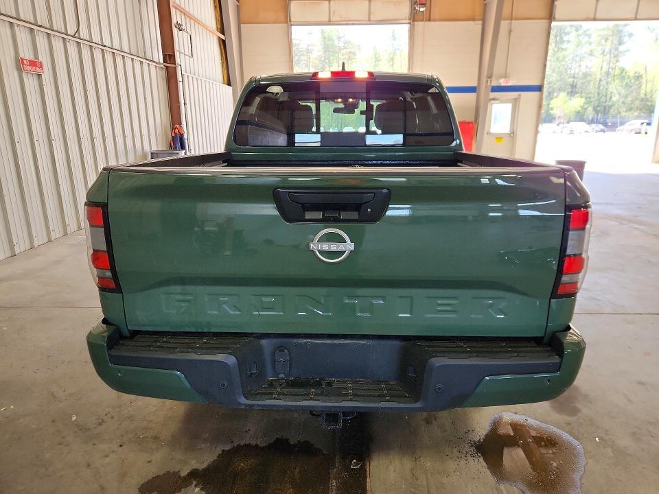 2025 Nissan Frontier SV