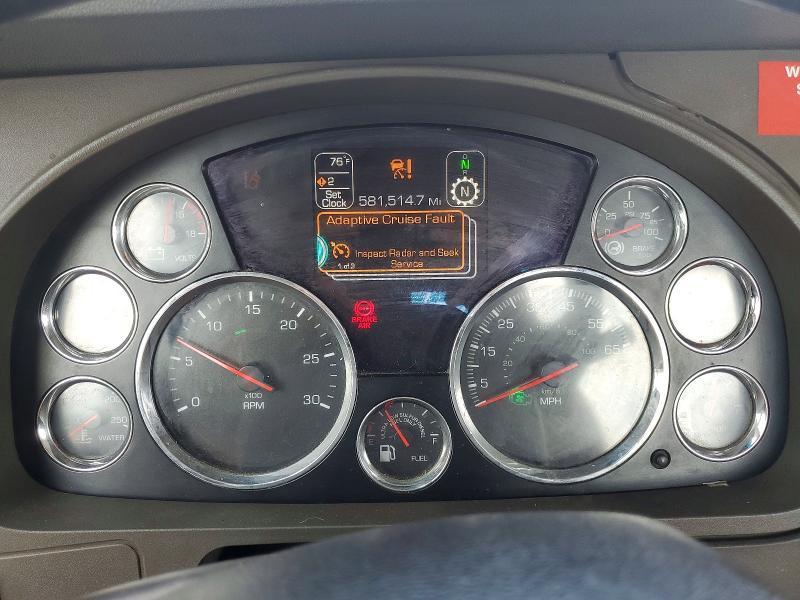 2016 Kenworth T680 Semi Truck