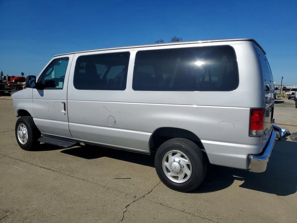 2014 Ford Econoline E350 Super Duty Wagon