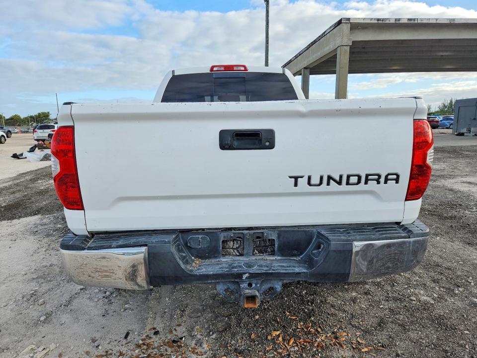 2014 Toyota Tundra SR5