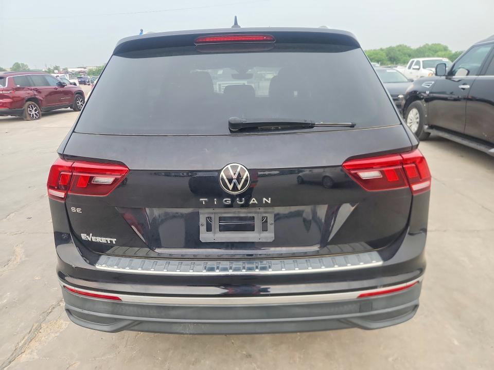 2022 Volkswagen Tiguan se