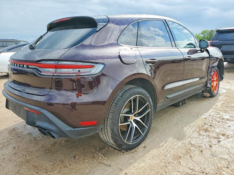 2023 Porsche Macan Base