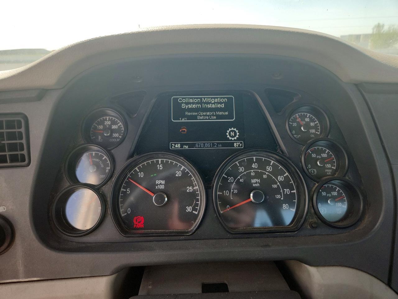2018 Peterbilt 579 Semi Truck