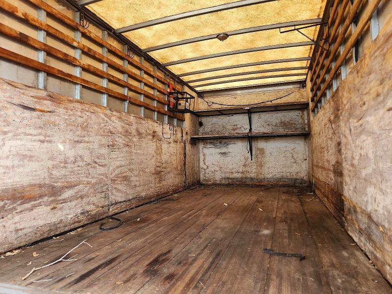 2017 Isuzu NPR HD BOX Truck