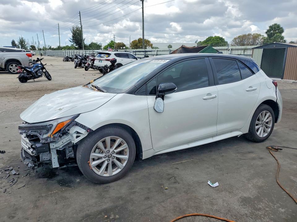 2026 Toyota Corolla Hatchback se