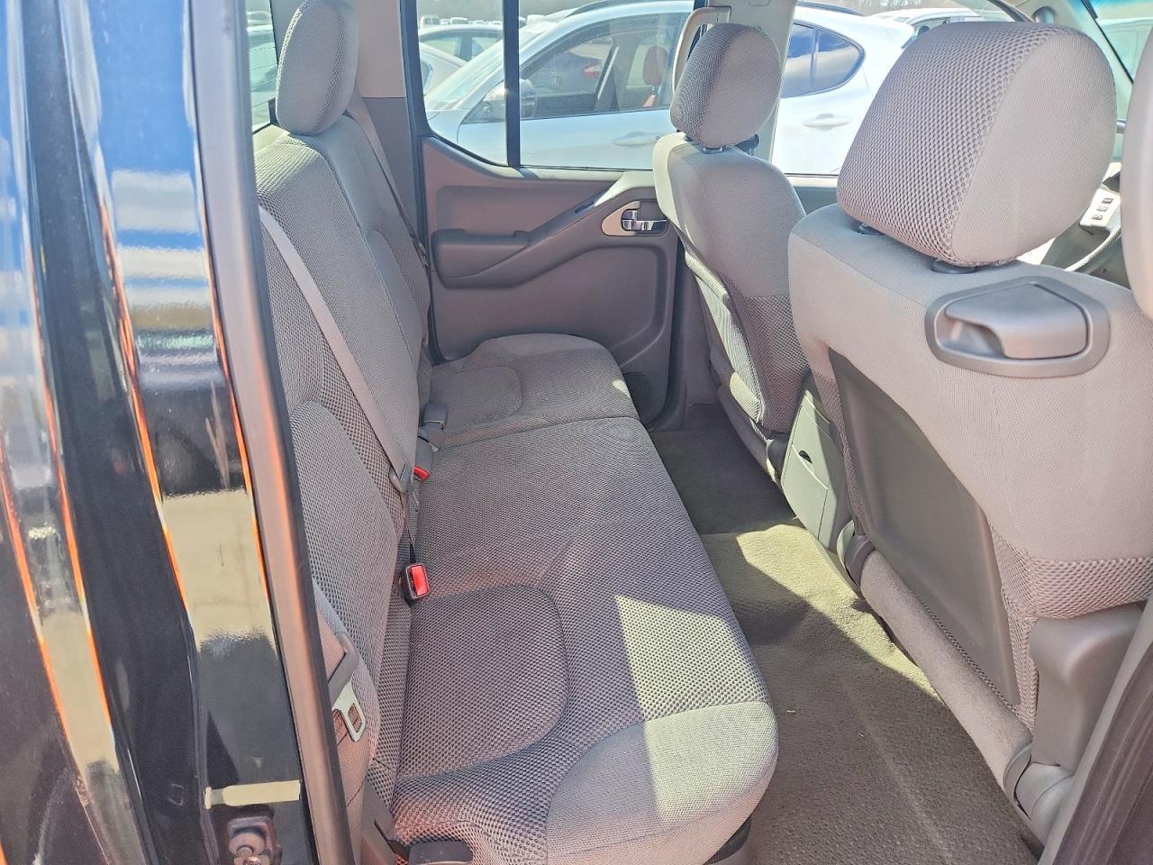 2009 Nissan Frontier SE V6