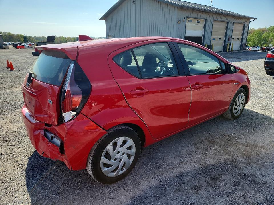 2015 Toyota Prius c Three