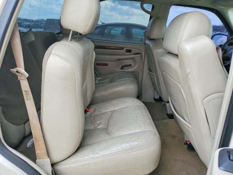 2004 Cadillac Escalade Luxury