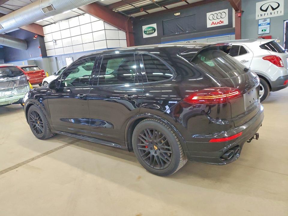2016 Porsche Cayenne gts