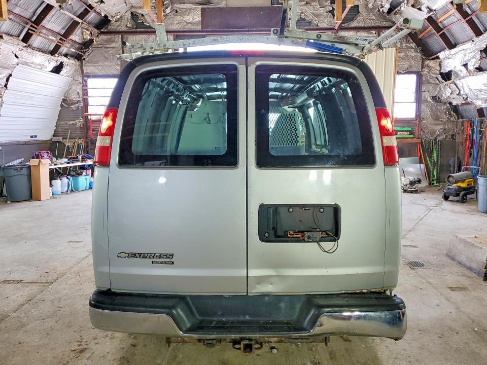 2012 Chev Express G2500