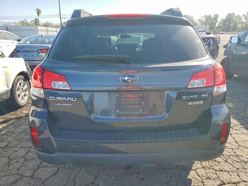 2013 Subaru Outback 2.5i Premium