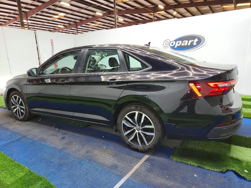 2025 Volkswagen Jetta se