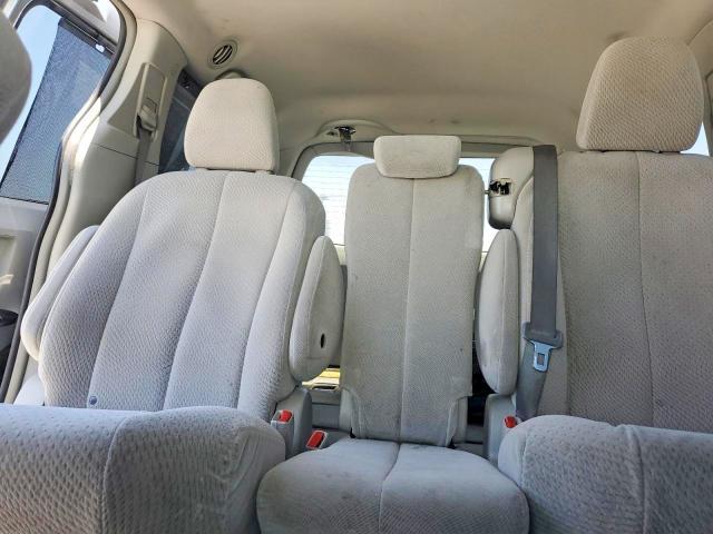 2012 Toyota Sienna le