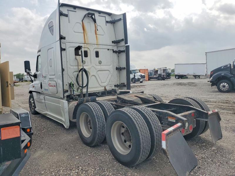 2016 Freigliner 2016 Freightliner Cascadia 125 Semi Truck
