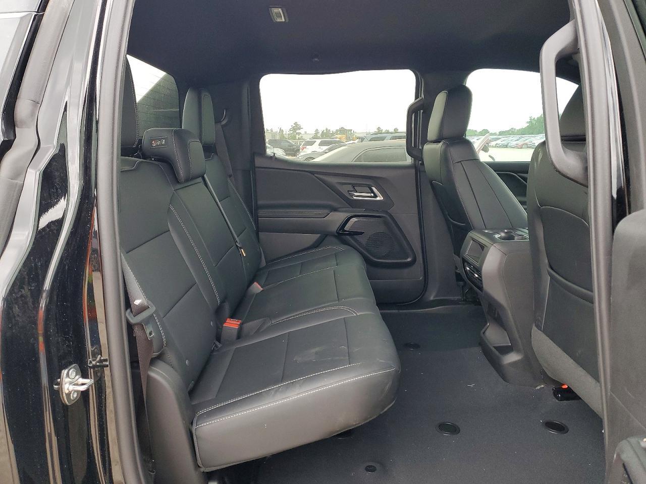 2026 Chevrolet Silverado LT