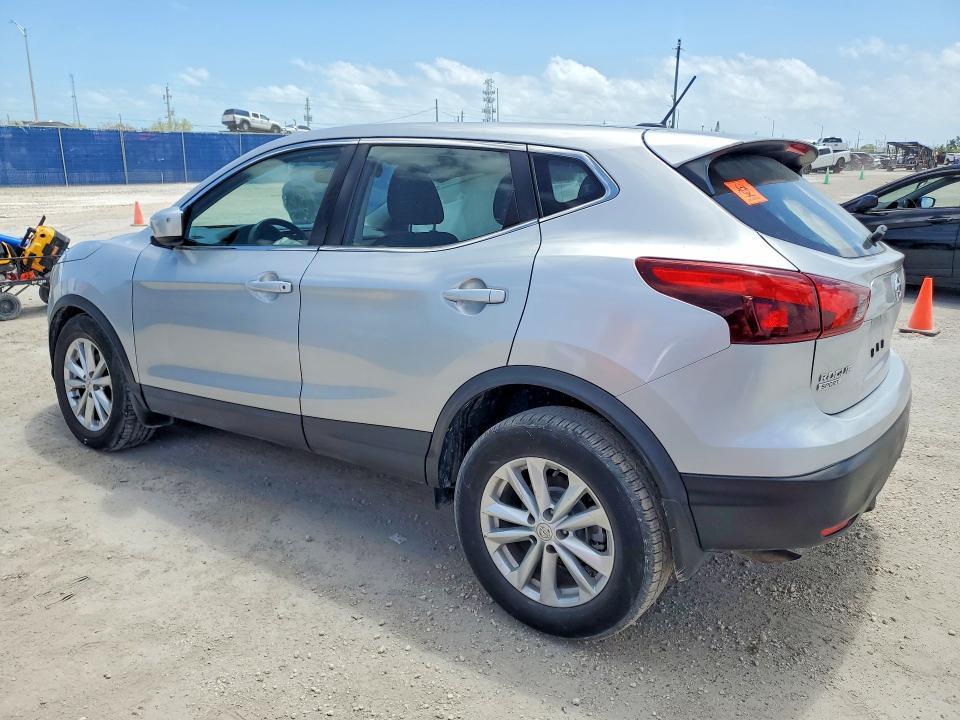 2017 Nissan Rogue Sport s