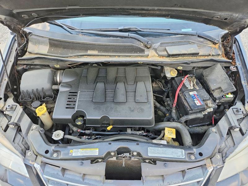 2010 Chrysler Town & Country Touring Plus