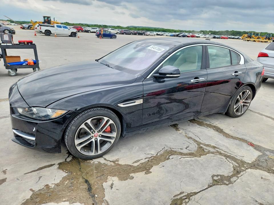 2017 Jaguar Xe Premium