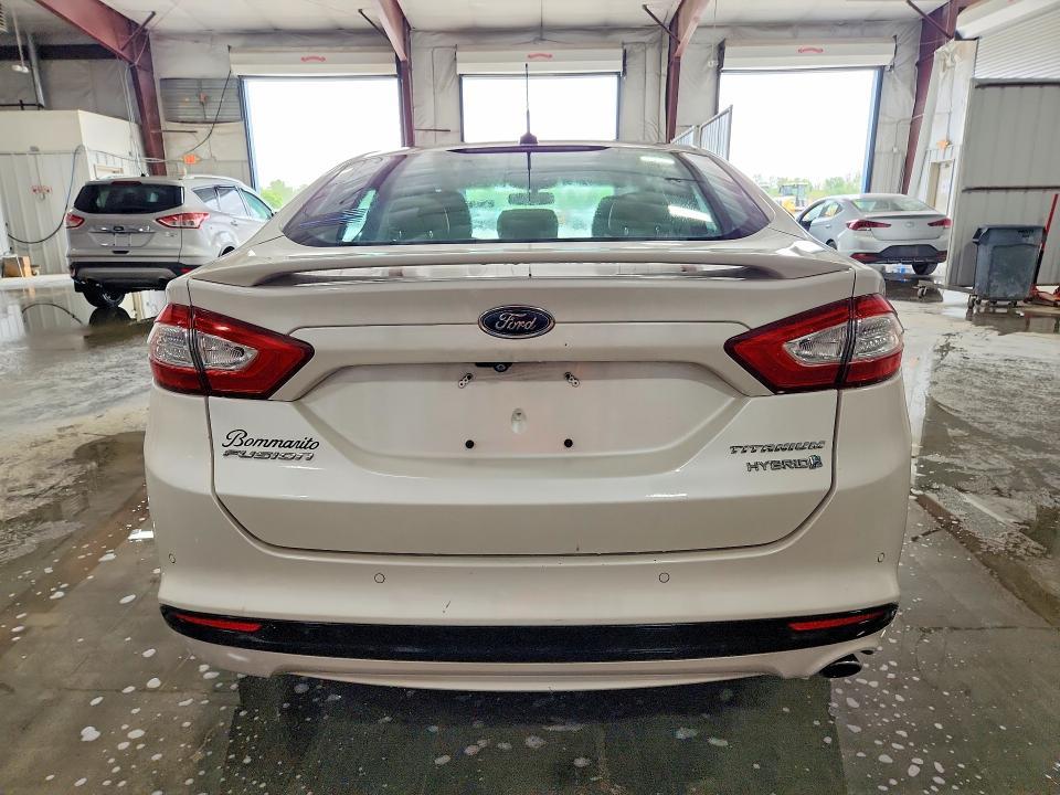 2015 Ford Fusion Titanium hev