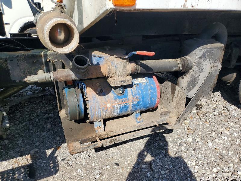 2000 Freightliner FL70 Septic Truck