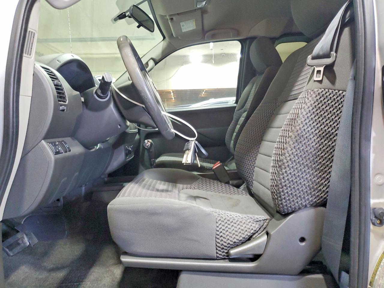 2012 Nissan Frontier SV V6