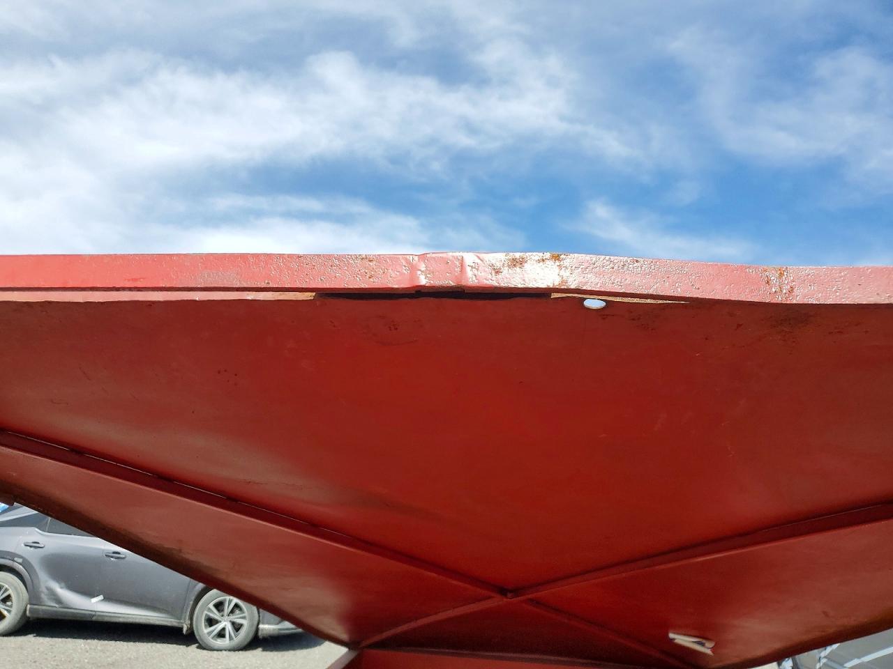 2001 Trail King Trailer