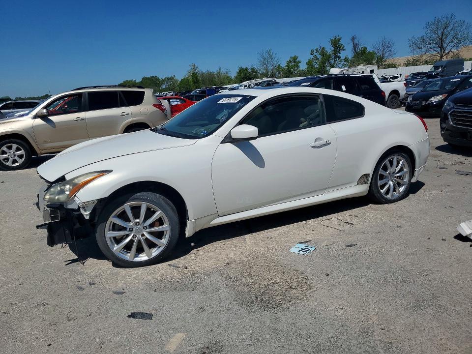 2011 Infiniti G37 Coupe x