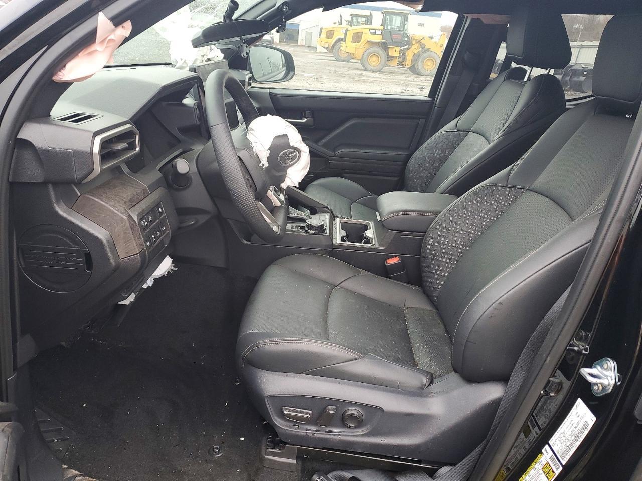 2025 Toyota Tacoma Limited HV