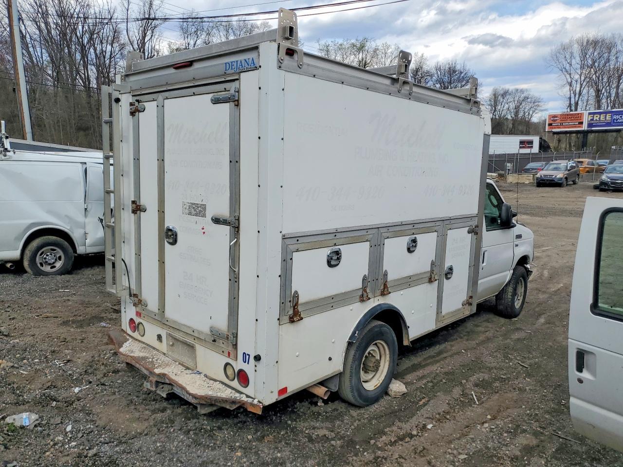 2015 Ford E350 Utility / Service Truck