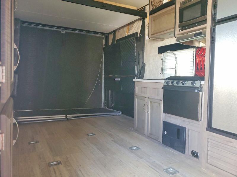 2017 Winnebago Spyder Camper