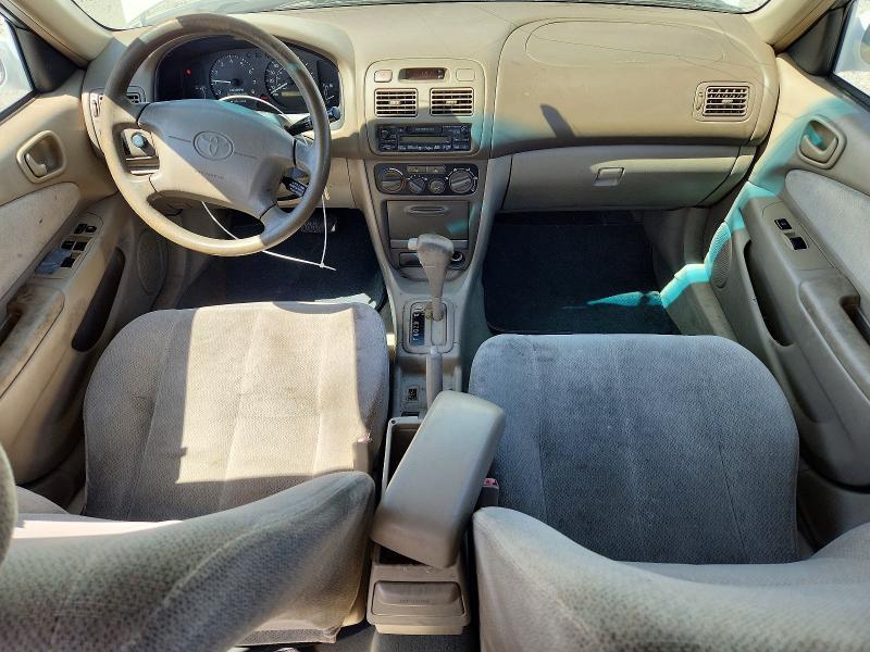 2001 Toyota Corolla le