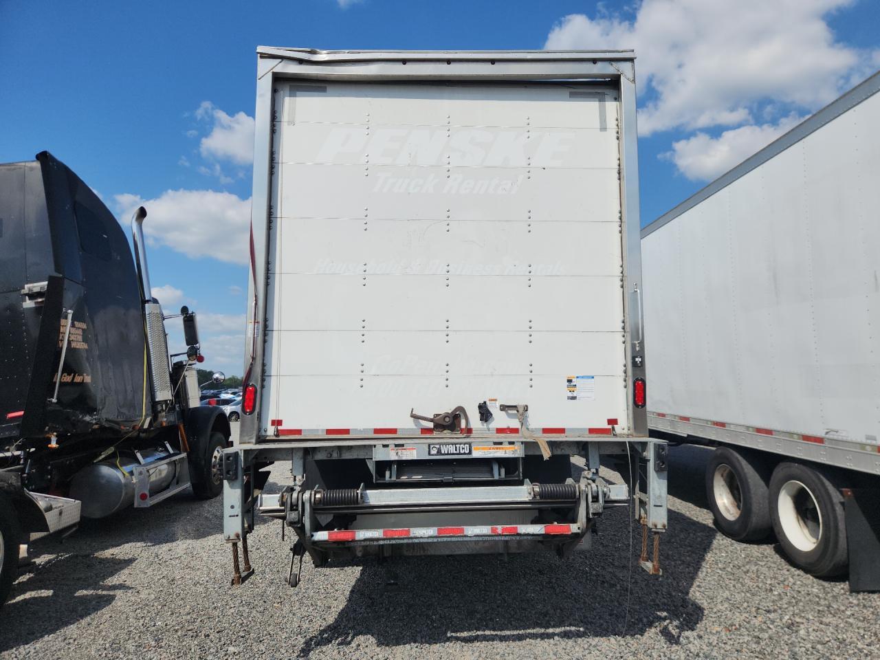 2024 Freigliner 2024 Freightliner Business Class M2 BOX Truck