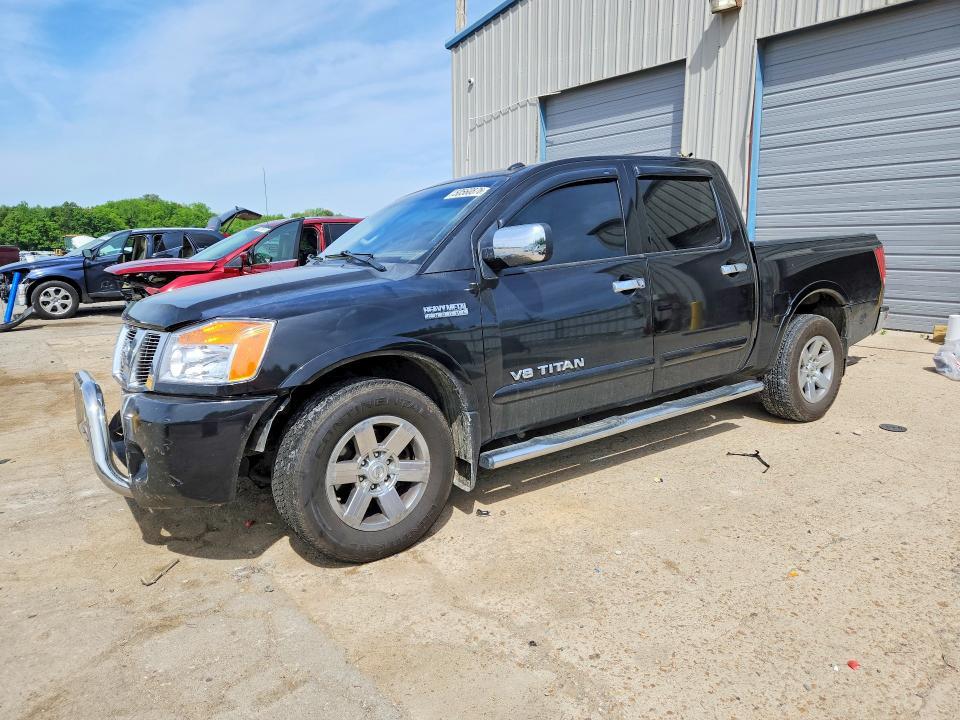 2015 Nissan Titan SV