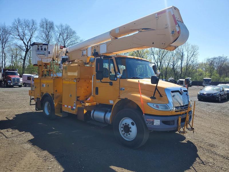 2011 International 4400 Bucket Truck