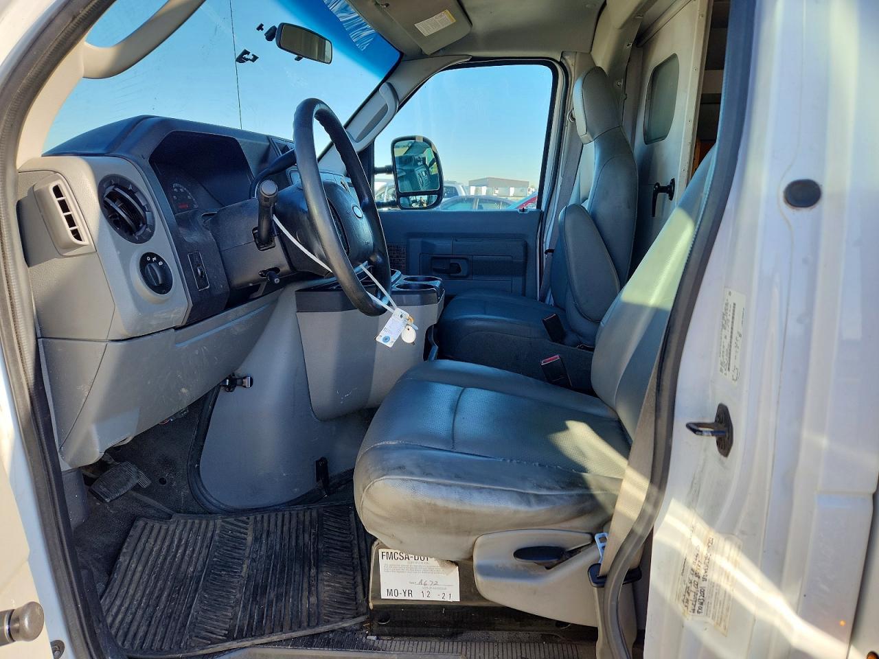 2016 Ford E350 Utility / Service Truck