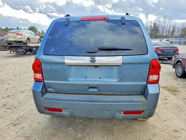 2011 Mazda Tribute i