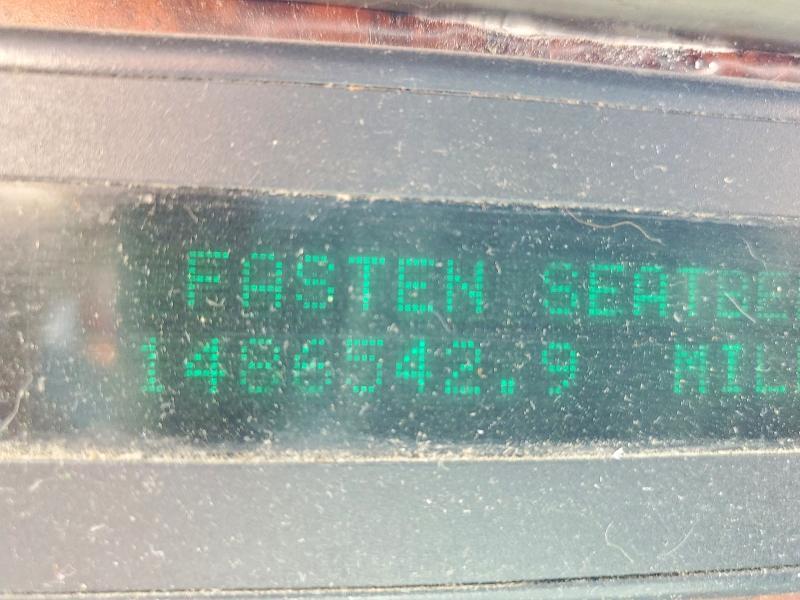 2004 Freigliner 2004 Freightliner CST120 Semi Truck