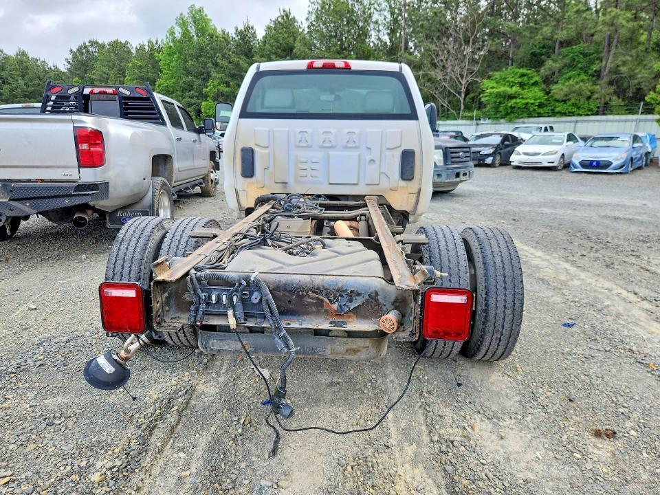 2016 Chevrolet Silverado Truck Cab AND Chassis