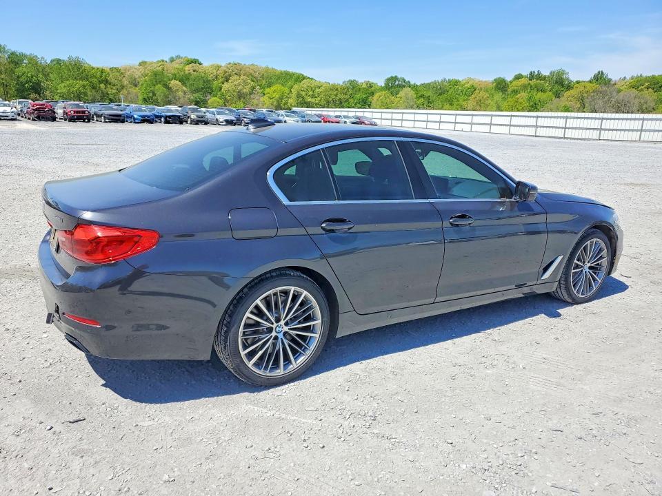 2019 BMW 540 i