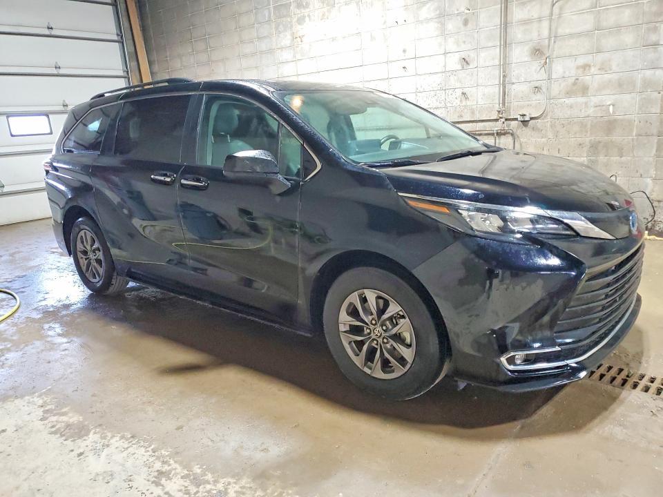 2024 Toyota Sienna