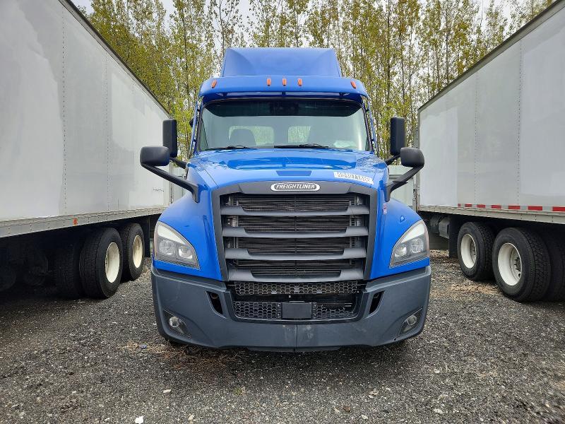 2022 Freigliner 2022 Freightliner Cascadia 126 Semi Truck