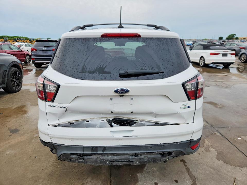 2018 Ford Escape se